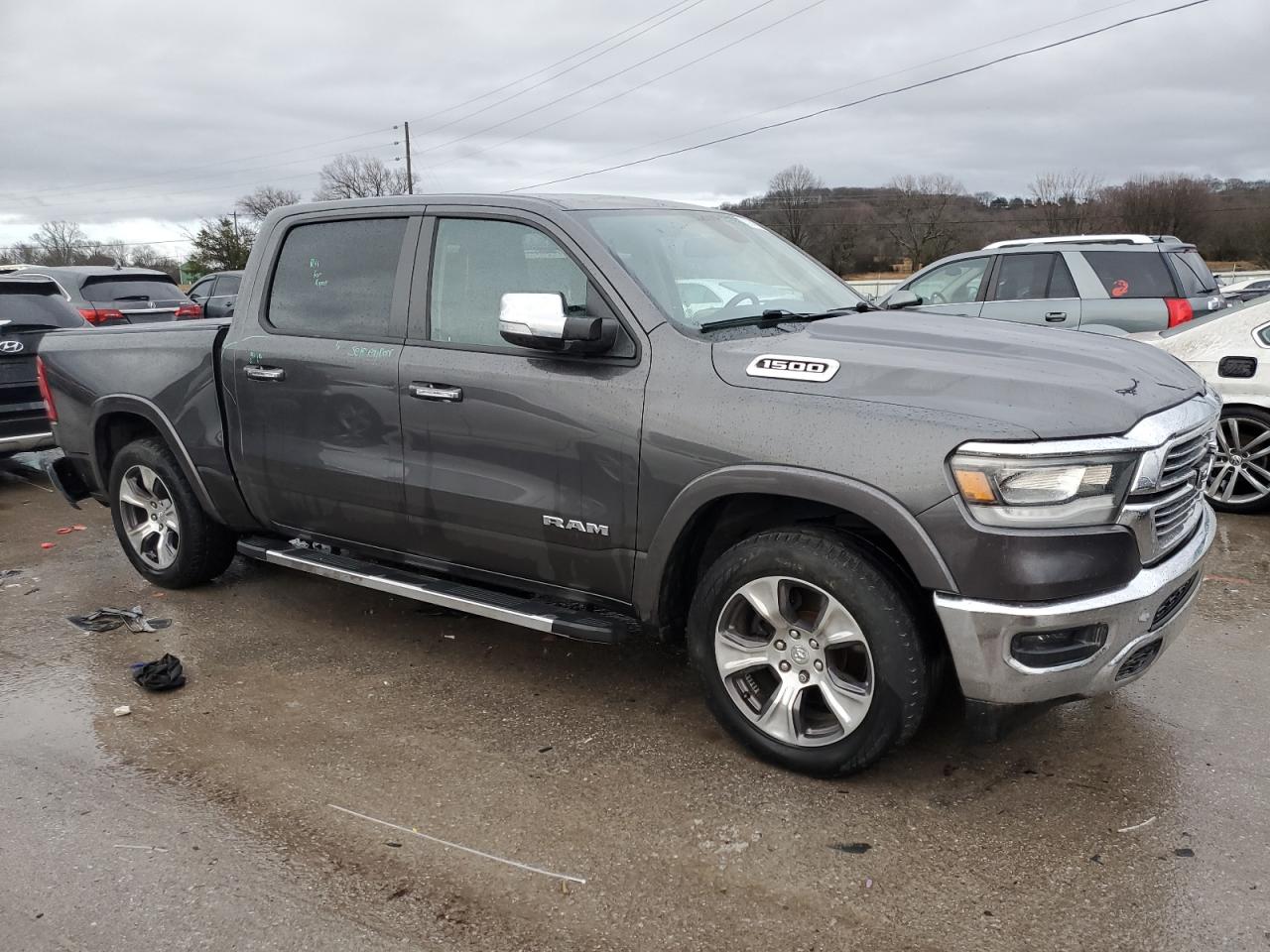 1C6RRFJG9KN721443 2019 Ram 1500 Laramie