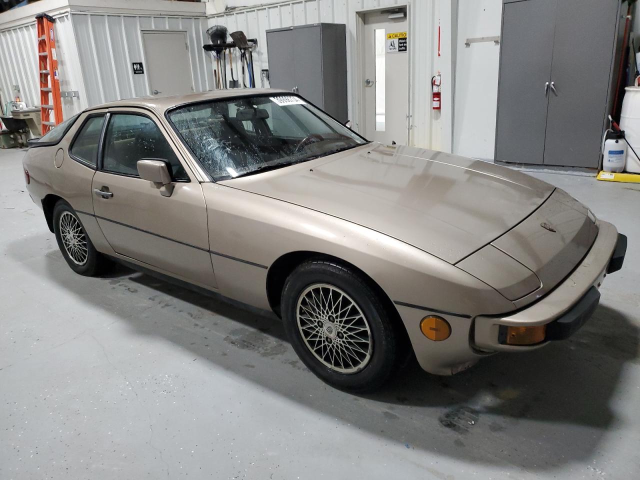 WP0AA0926BN451252 1981 Porsche 924