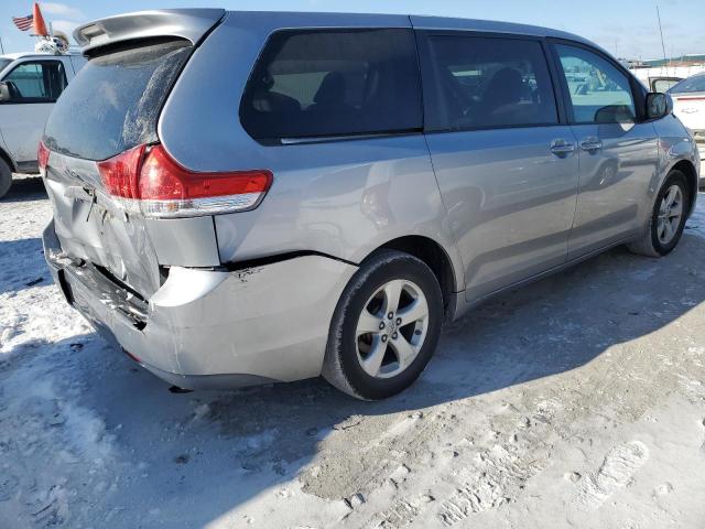 5TDKA3DC4CS011063 2012 TOYOTA SIENNA, photo no. 3