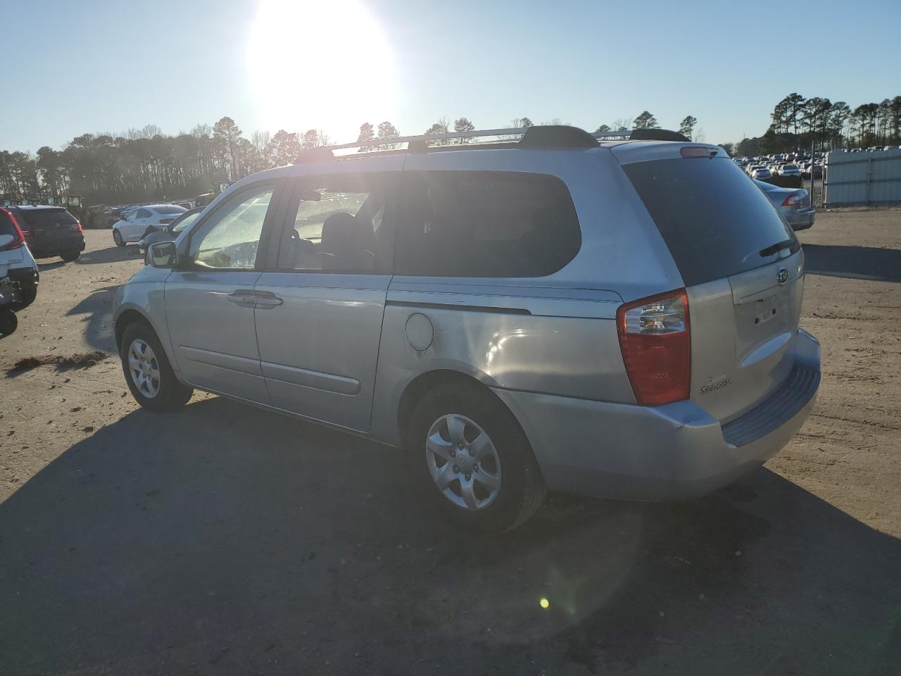 KNDMB233886212893 2008 Kia Sedona Ex