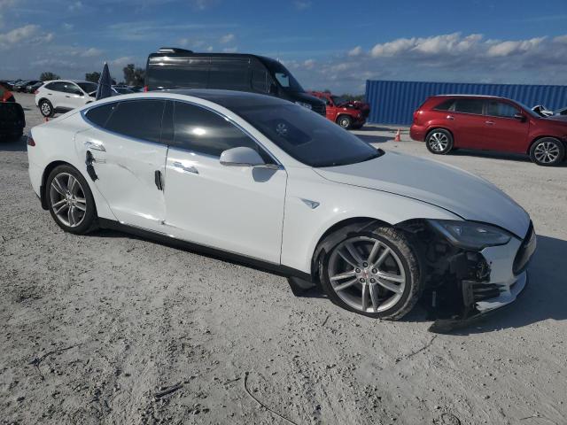 2015 TESLA MODEL S 70 - 5YJSA1S25FF088015