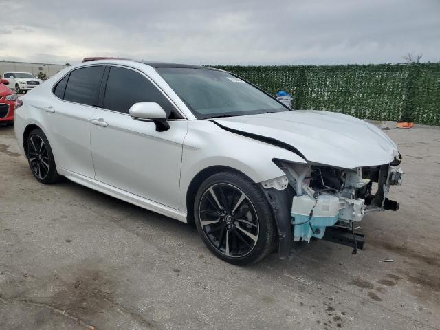 Vin: 4t1bz1hk9ju012129, lot: 37288634, toyota camry xse 20184
