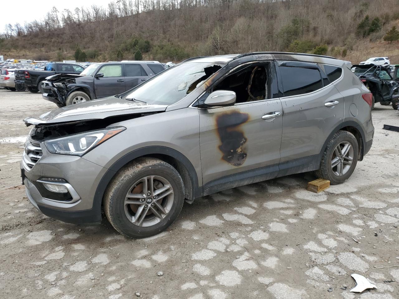 5NMZUDLB6JH090014 2018 Hyundai Santa Fe Sport
