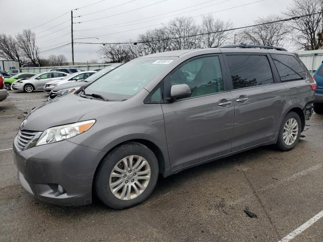 2016 Toyota Sienna XLE