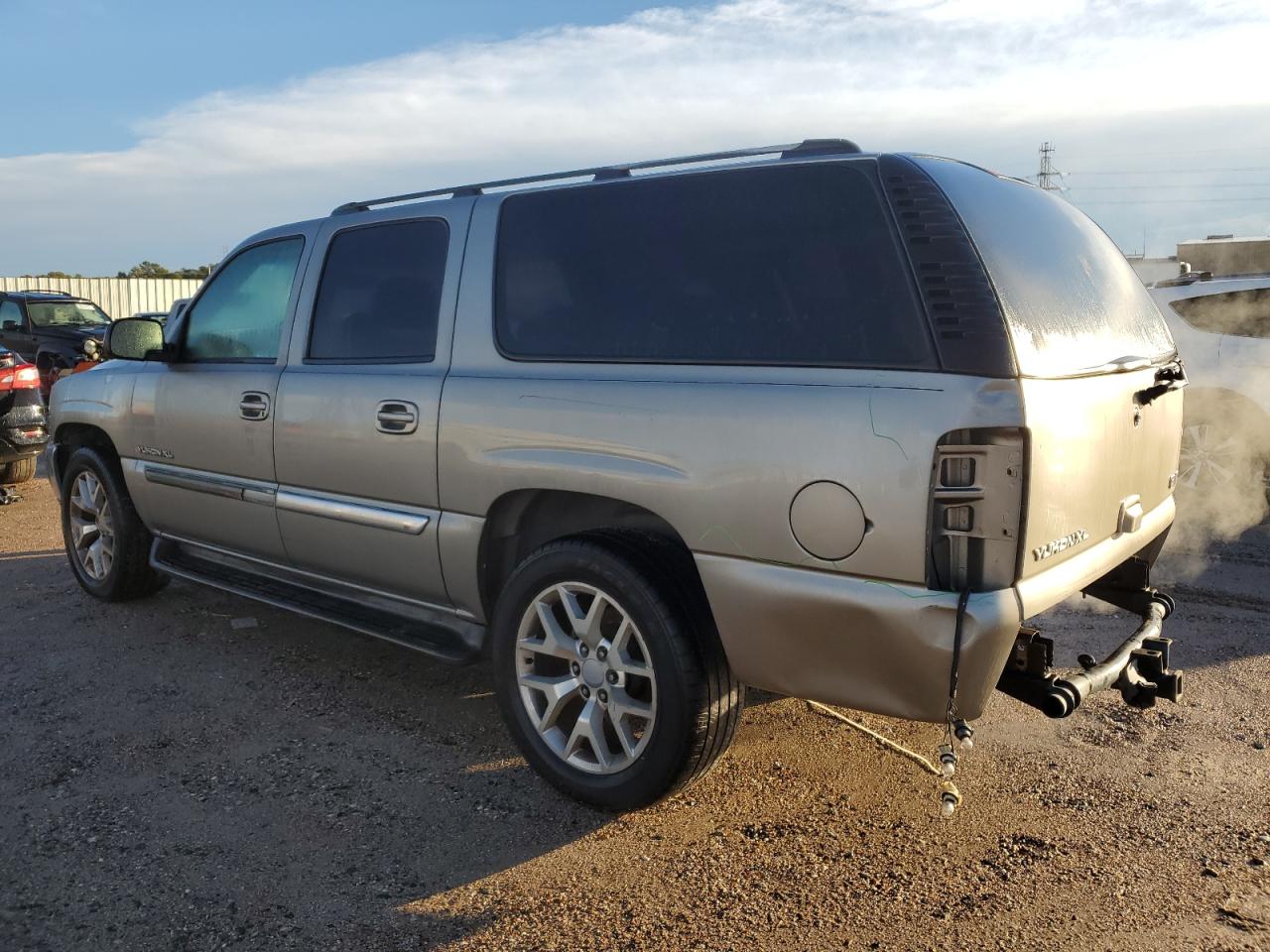 1GKEC16Z73J180170 2003 GMC Yukon Xl C1500