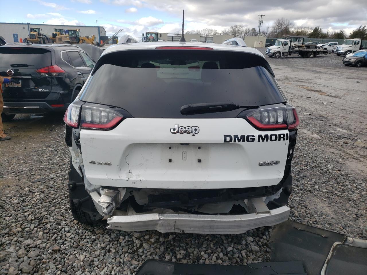 1C4PJMCXXKD250322 2019 Jeep Cherokee Latitude