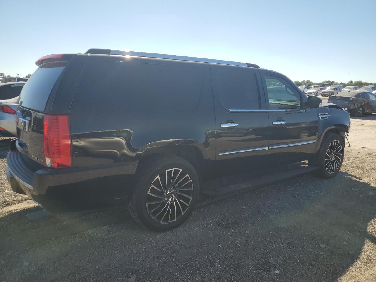 1GYS4KEF8DR216177 2013 Cadillac Escalade Esv Platinum