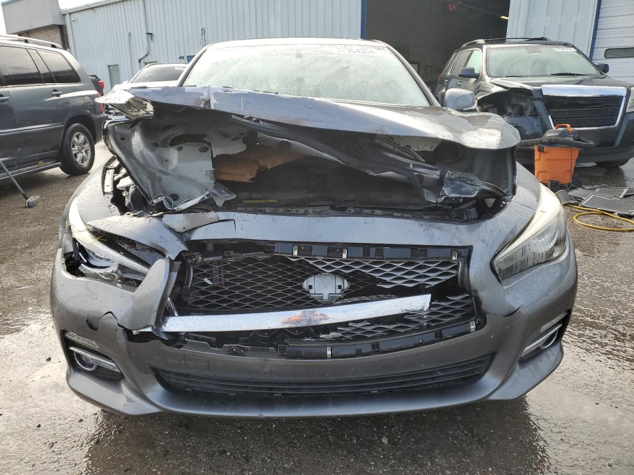 2014 Infiniti Q50 Base vin: JN1BV7AP4EM670667