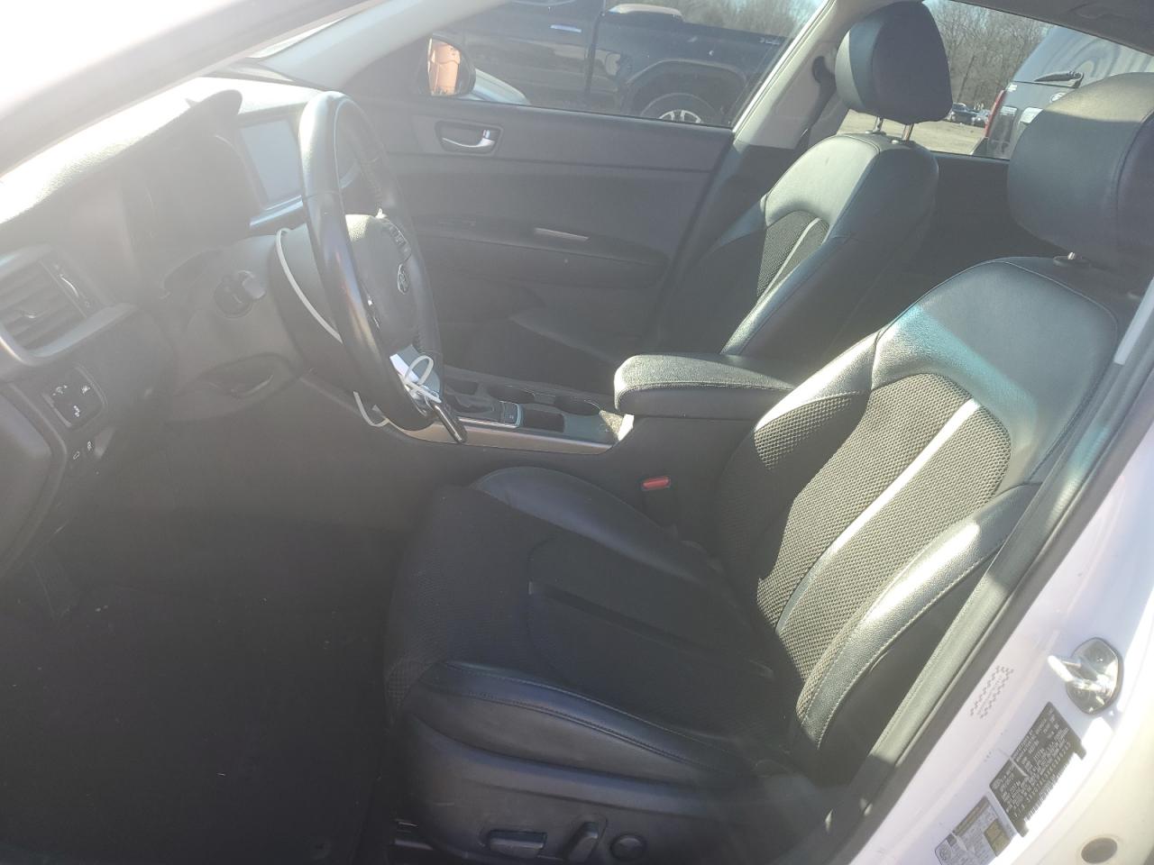 5XXGT4L3XKG366245 2019 Kia Optima Lx