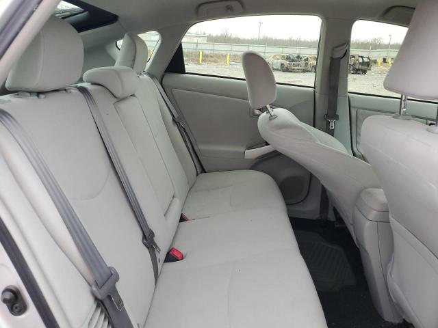 2012 Toyota Prius - Image 10