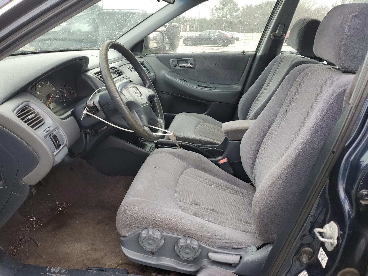 jhmcg5648yc038374 JHMCG5648YC038374 2000 Honda Accord Lx