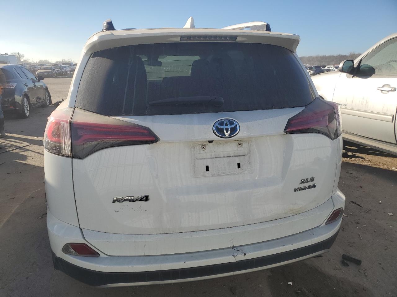 JTMRJREVXHD147427 2017 Toyota Rav4 Hv Le