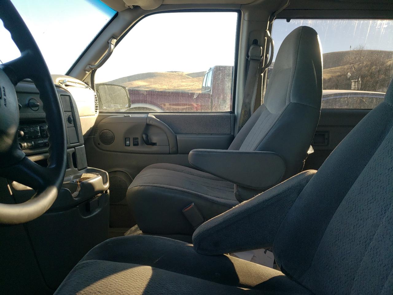 1GNEL19XX3B101873 2003 Chevrolet Astro