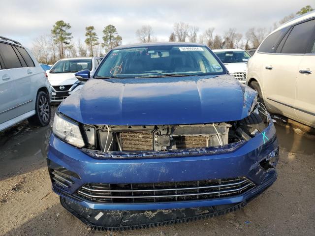 1VWDT7A38HC004413 | 2017 VOLKSWAGEN PASSAT R-L