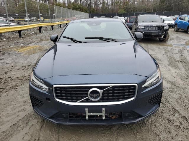 2019 VOLVO S60 T8 R-D 7JRBR0FM3KG017556
