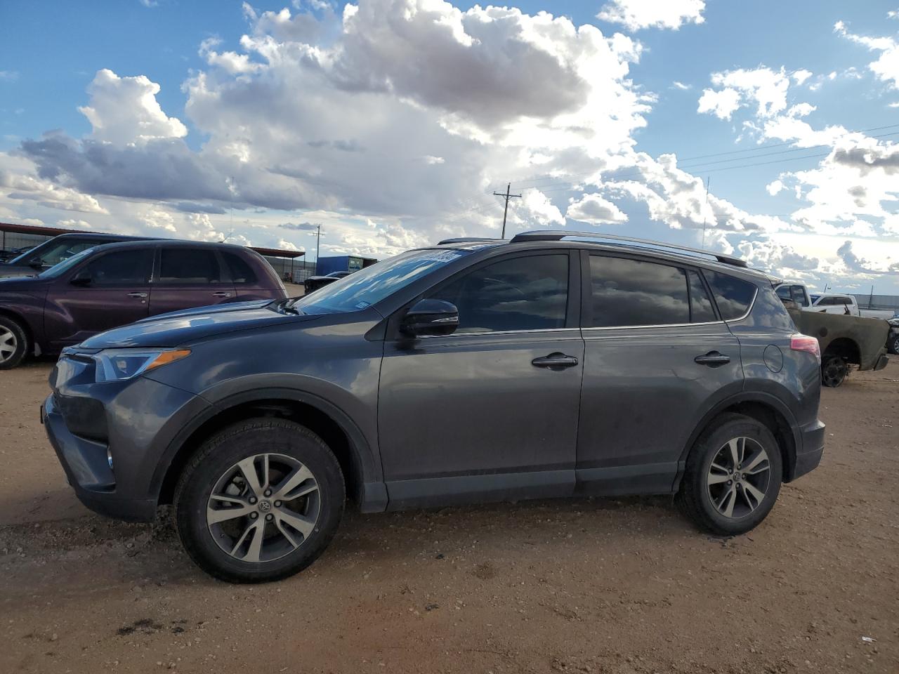 JTMWFREVXHJ702415 2017 Toyota Rav4 Xle