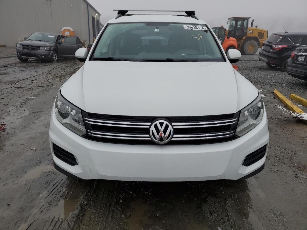 2017 Volkswagen Tiguan S vin: WVGAV7AX7HK043398