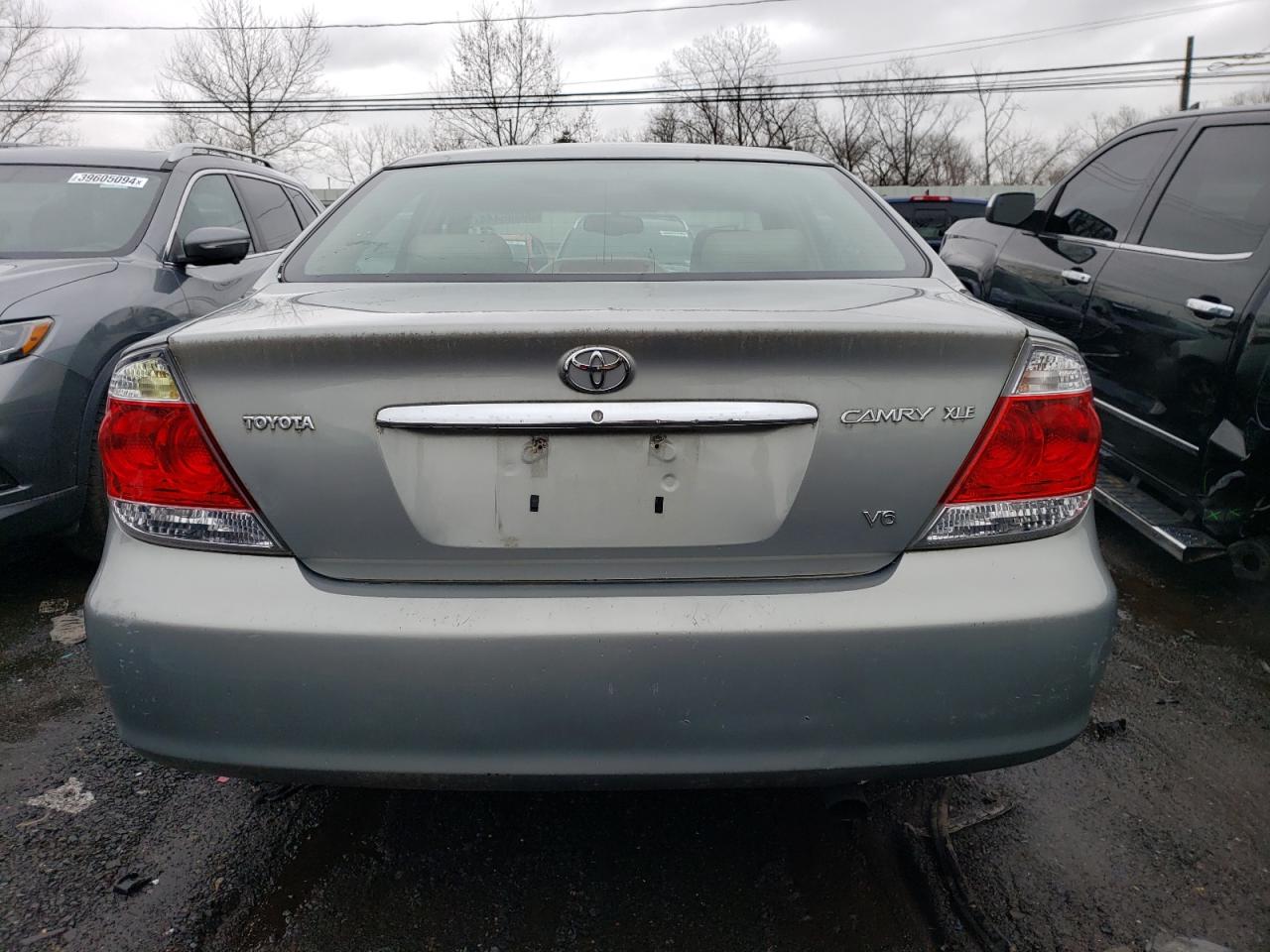 4T1BF30K95U611473 2005 Toyota Camry Le