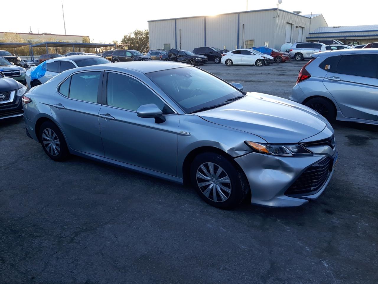 2018 Toyota Camry Le vin: 4T1B31HK9JU502796