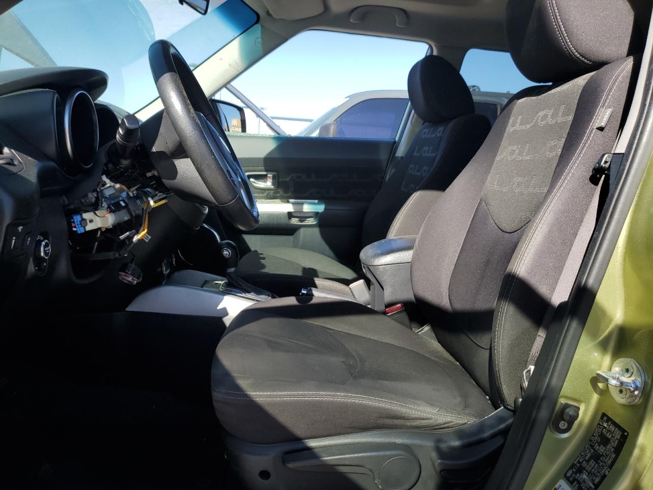 KNDJT2A63C7394292 2012 Kia Soul +