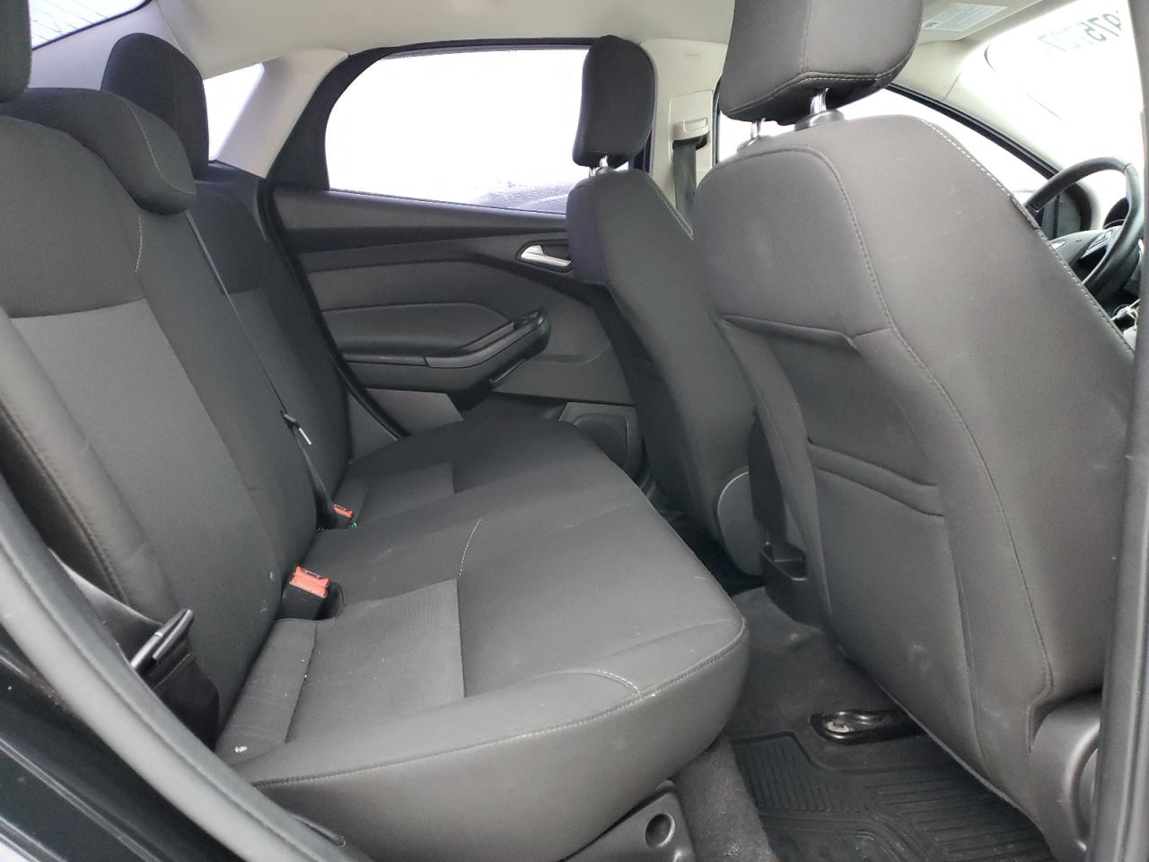 1FADP3FE8FL380753 2015 Ford Focus Se