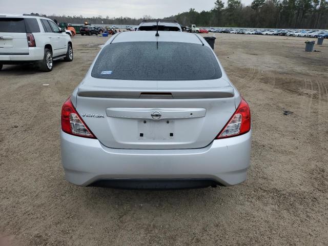 3N1CN7AP9JL830681 | 2018 NISSAN VERSA S