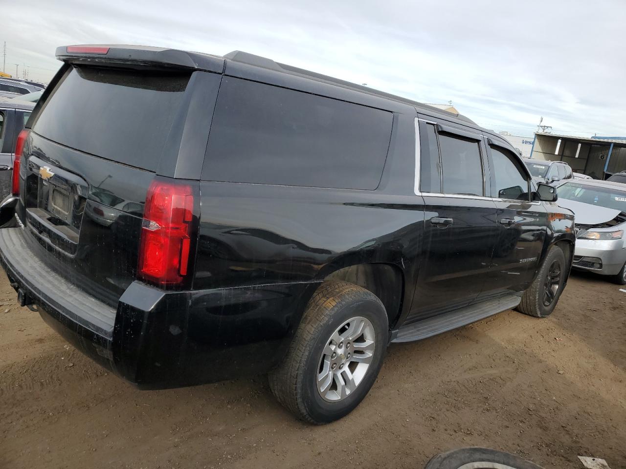 2018 Chevrolet Suburban K1500 Lt vin: 1GNSKHKC0JR210031