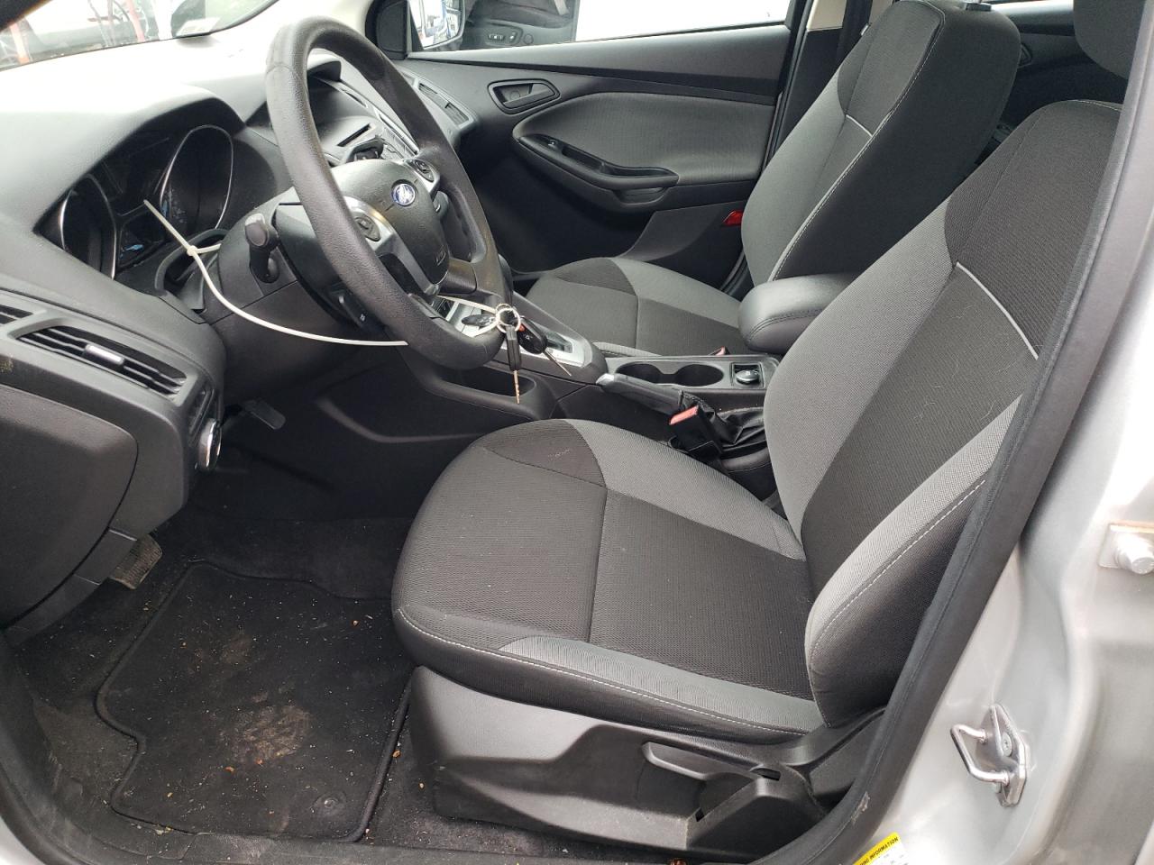 1FAHP3F25CL271041 2012 Ford Focus Se