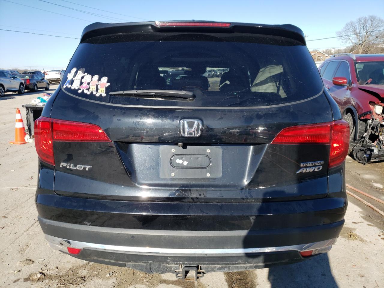 VIN: 5FNYF6H96GB081475 2016 HONDA PILOT