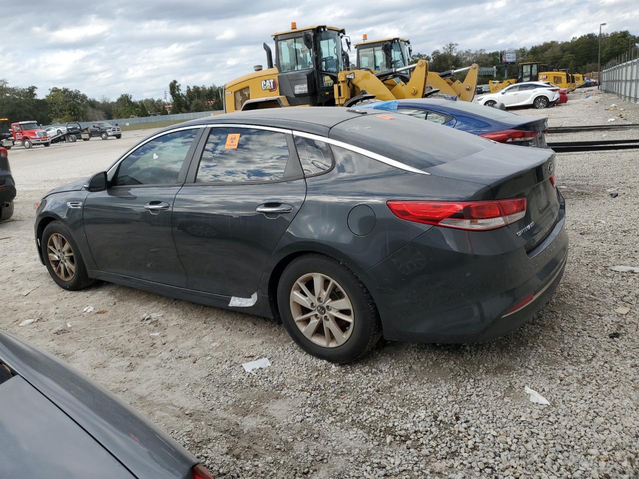 5XXGT4L33GG024417 2016 Kia Optima Lx