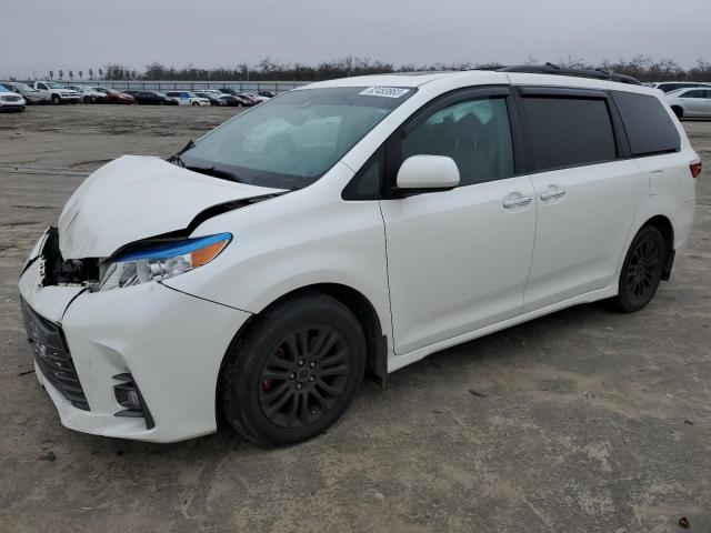 2018 Toyota Sienna XLE