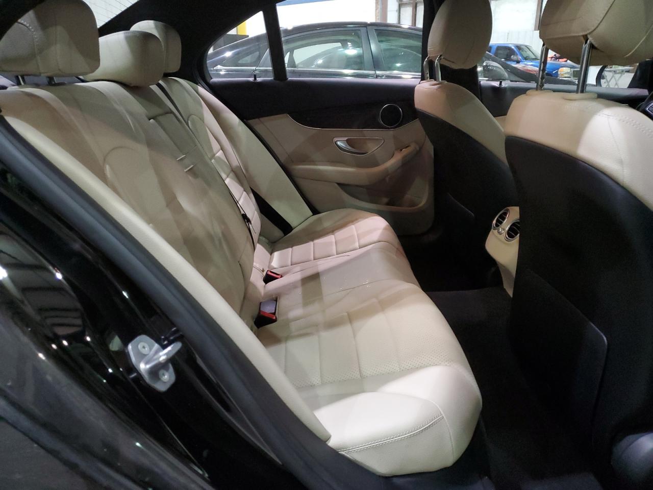 wddwf4kb9jr422155 WDDWF4KB9JR422155 2018 Mercedes-Benz C 300 4Matic