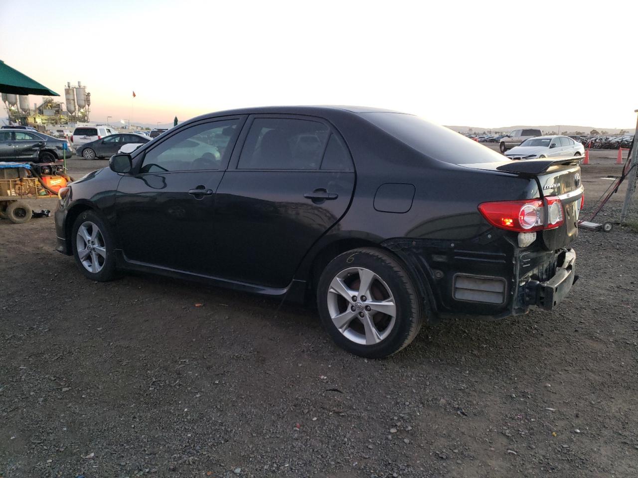 2013 Toyota Corolla Base vin: 5YFBU4EE2DP121469