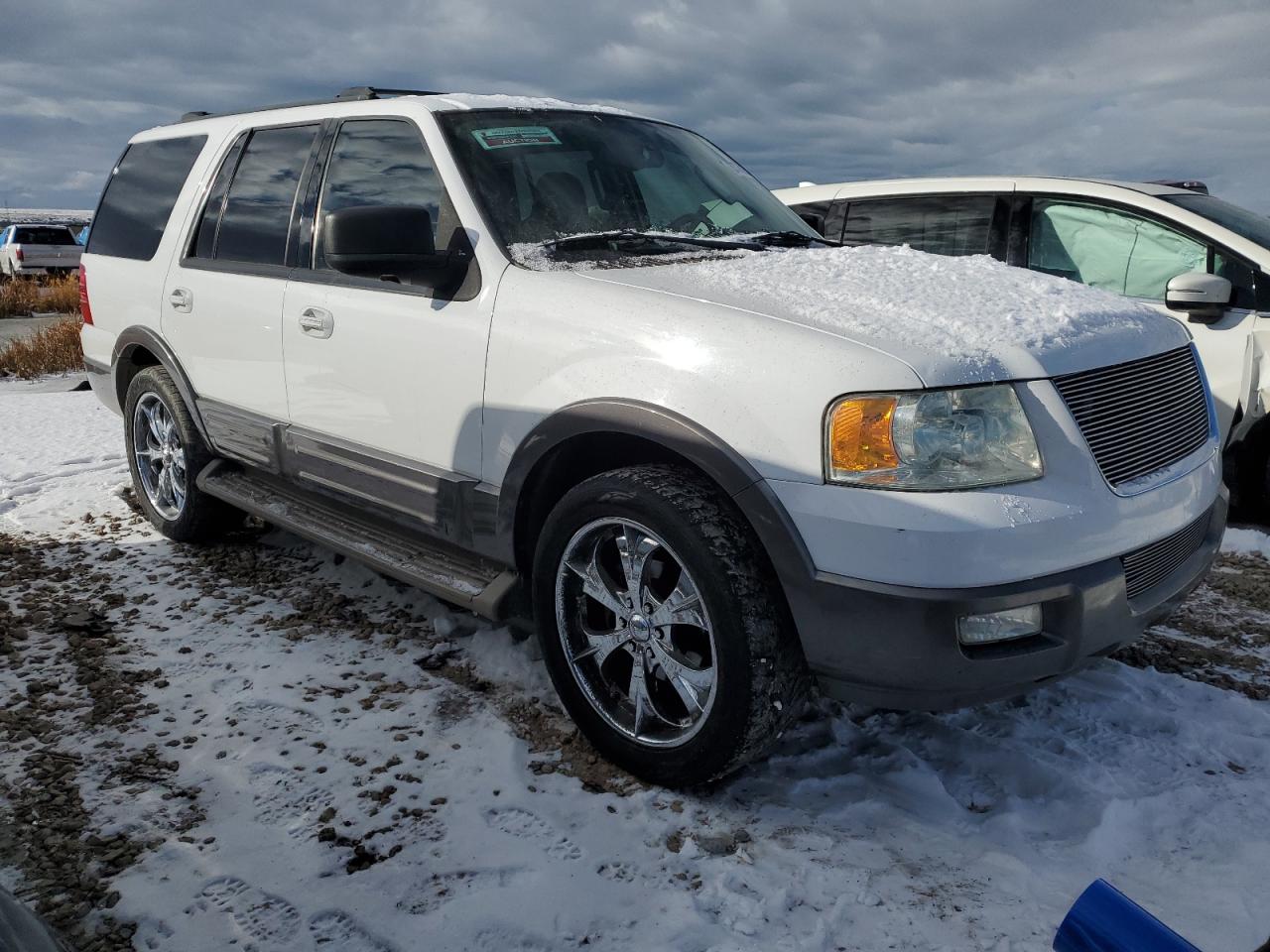 1FMPU15LX4LA27864 2004 Ford Expedition Xlt