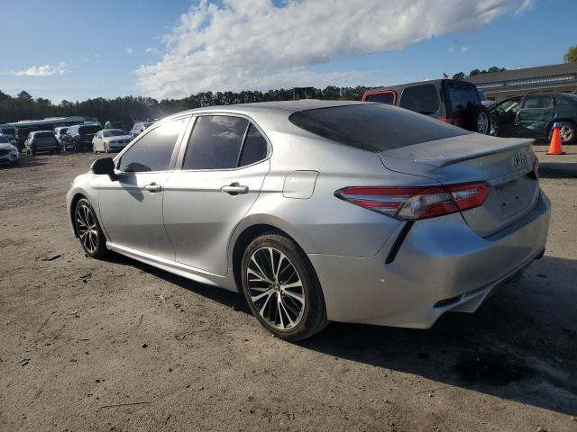 VIN 4T1B11HKXJU070094 2018 Toyota Camry, L no.2