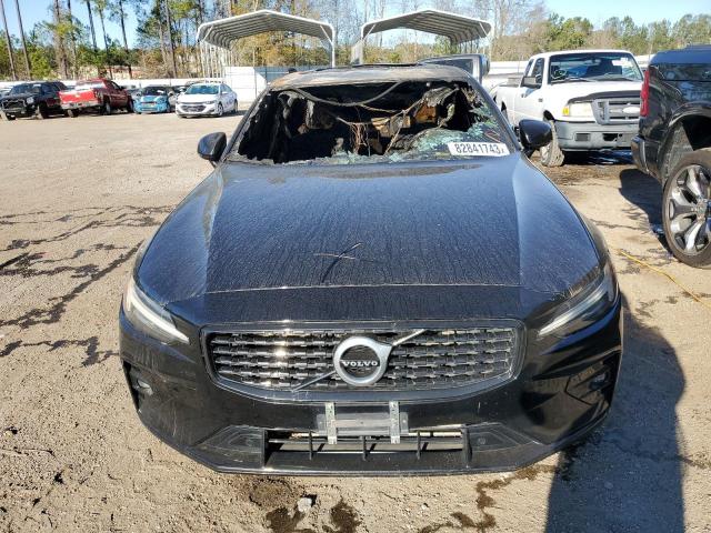 2019 VOLVO S60 T6 R-D 7JRA22TM2KG013675