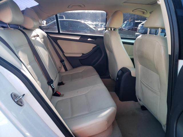 2016 VOLKSWAGEN JETTA SE - 3VWD67AJ0GM297114