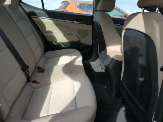 2018 HYUNDAI ELANTRA SE 5NPD74LF2JH289035