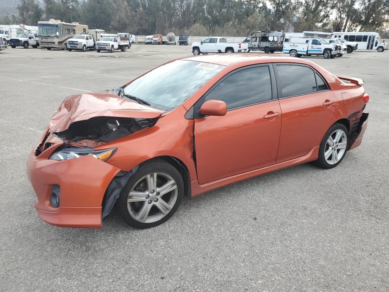 2T1BU4EEXDC068584 2013 Toyota Corolla Base