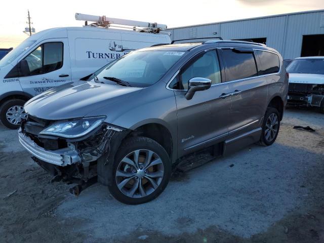 2C4RC1GGXJR226612 2018 CHRYSLER PACIFICA, photo no. 1