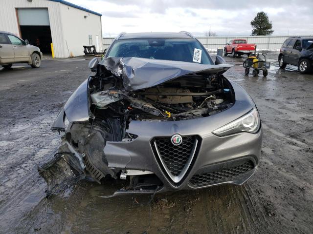 2018 Alfa Romeo Stelvio - Image 5
