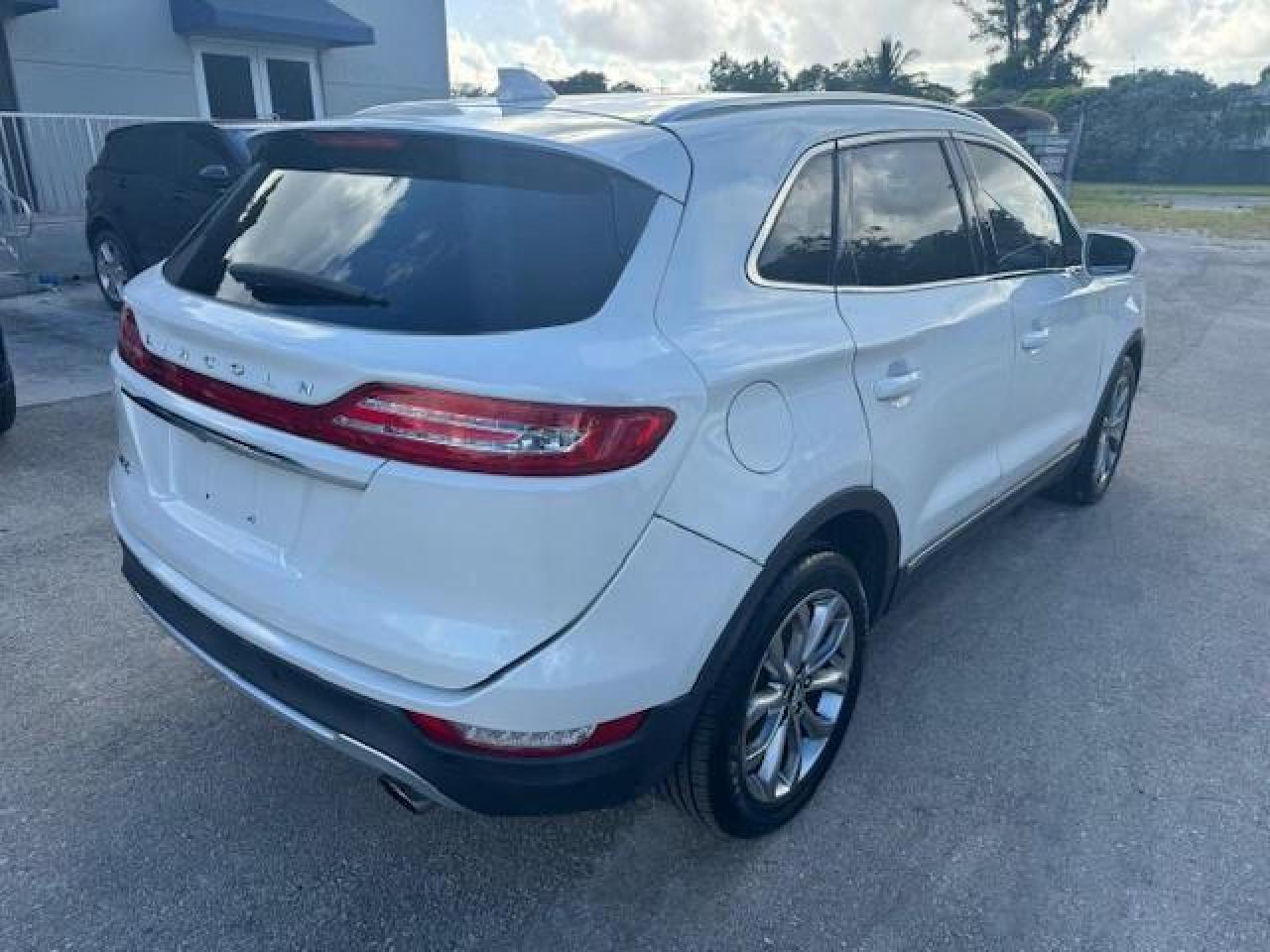 5LMCJ2C93KUL12091 2019 Lincoln Mkc Select