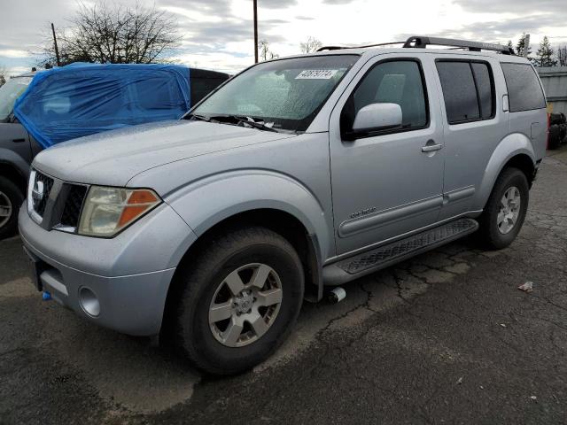 2005 Nissan Pathfinder LE