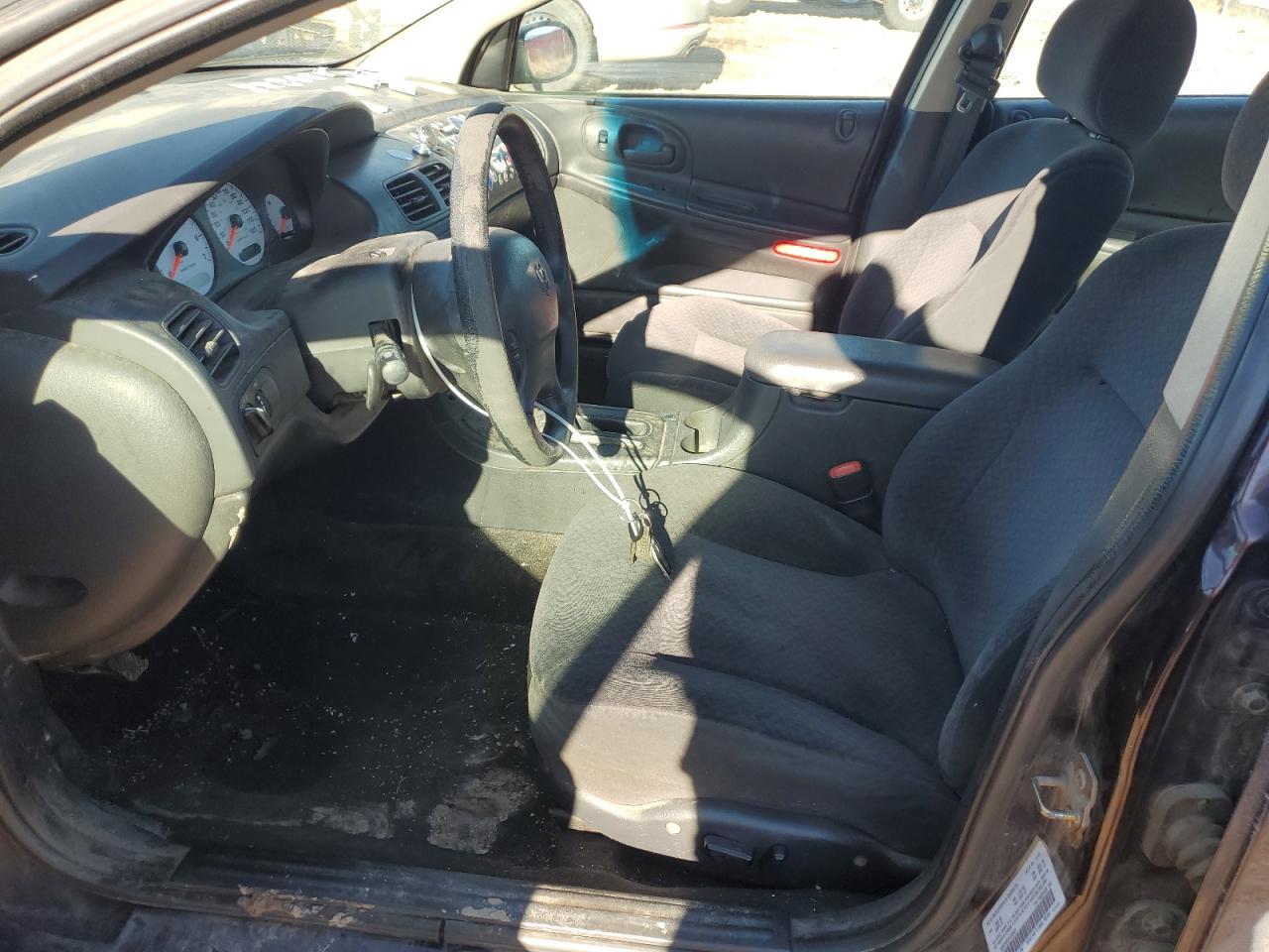 2B3HD46R54H599422 2004 Dodge Intrepid Se