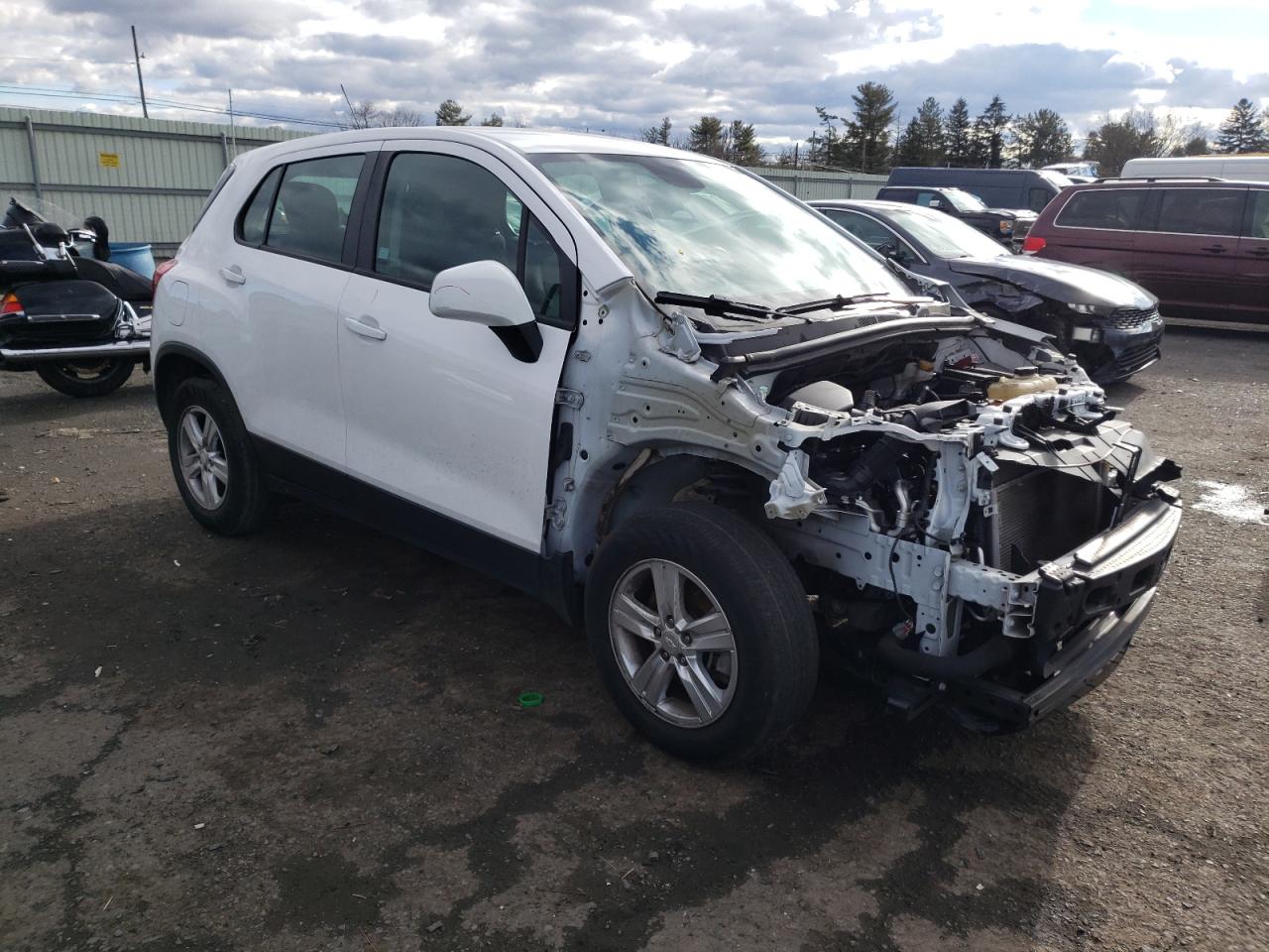 2019 Chevrolet Trax Ls vin: 3GNCJKSB1KL395694