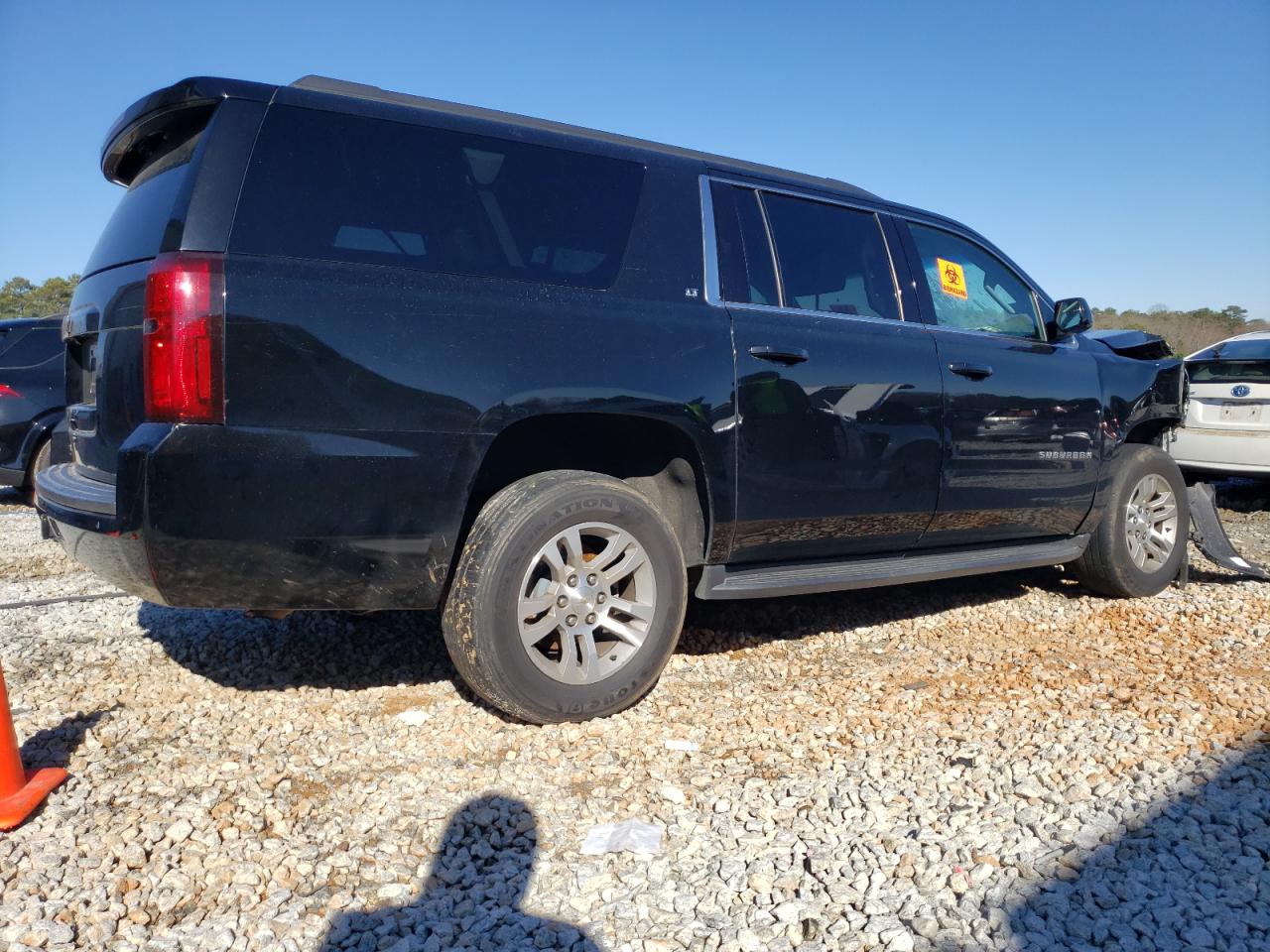 2019 Chevrolet Suburban C1500 Lt vin: 1GNSCHKCXKR373736