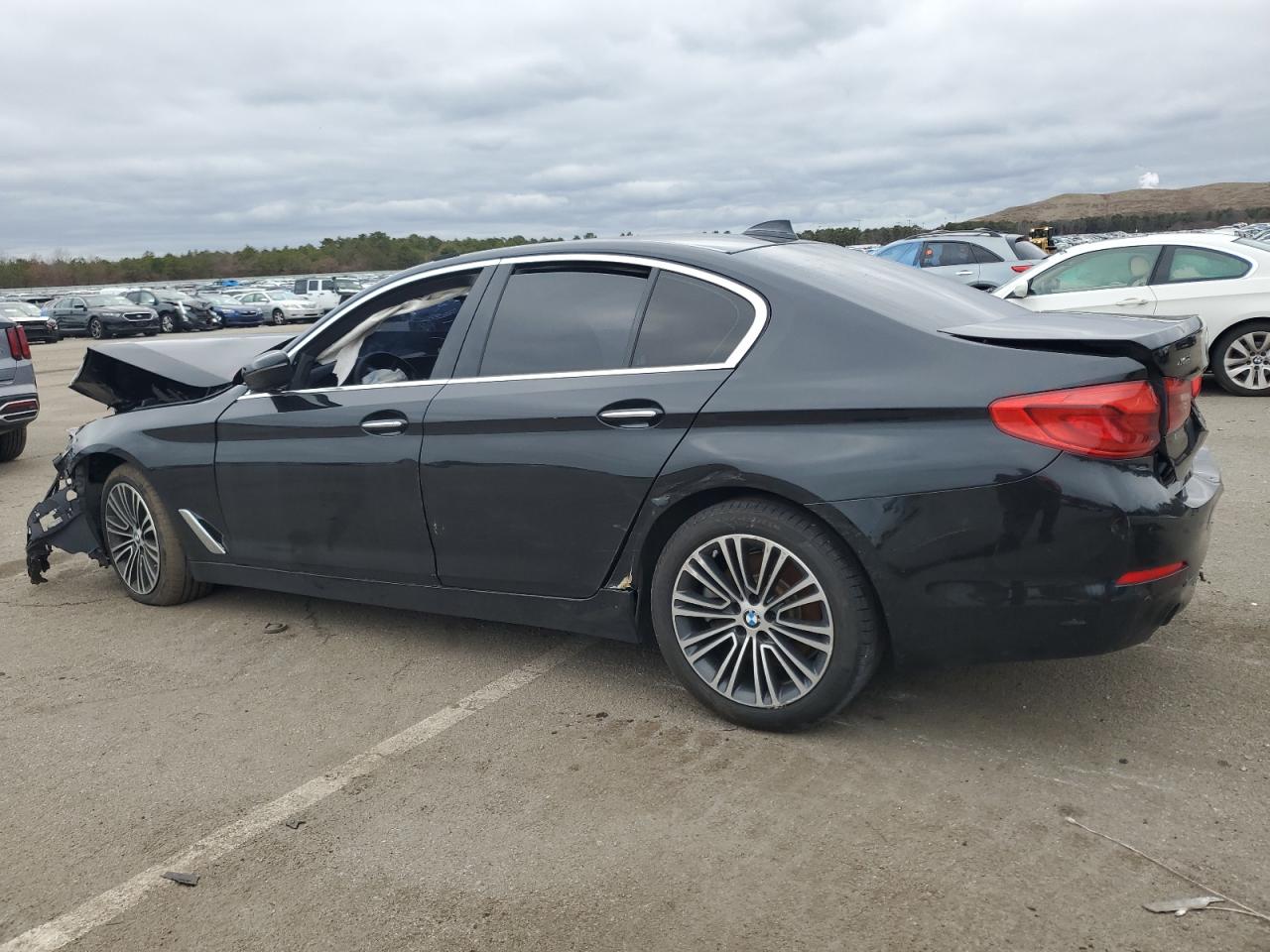 WBAJA7C54JWA74540 2018 BMW 530 Xi