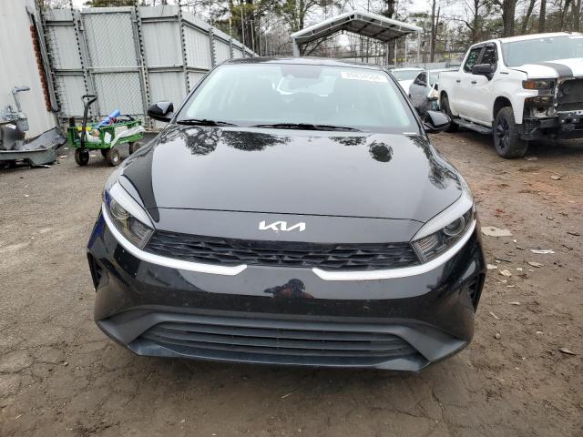 3KPF24AD4NE450925 Kia Forte FE 5