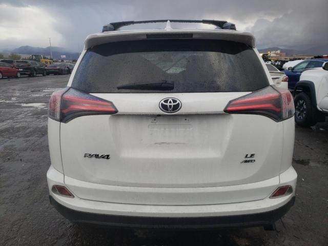 JTMBFREVXJJ181233 | 2018 TOYOTA RAV4 LE