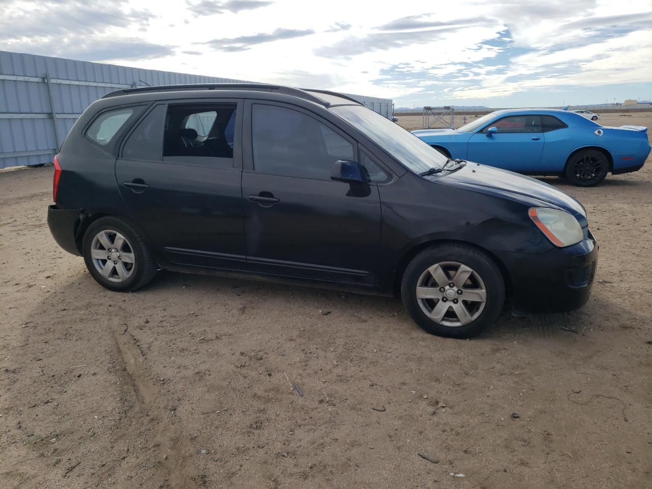 KNAFG525887210468 2008 Kia Rondo Base